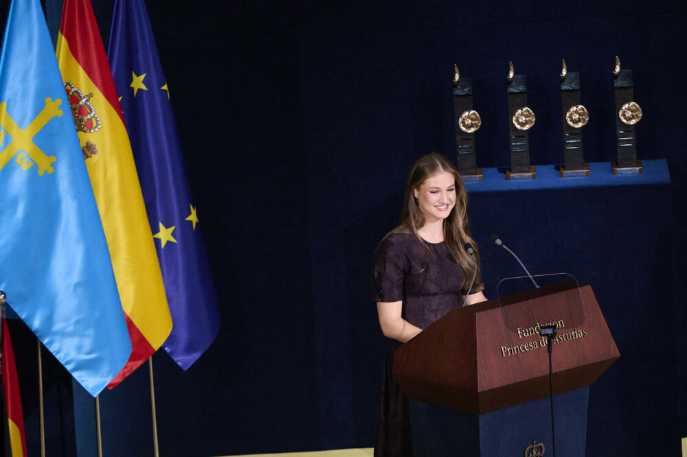 Prințesa Leonor a Spaniei a împlinit 20 de ani. 10 lucruri neștiute despre viitoarea moștenitoare a tronului. GALERIE FOTO - Imaginea 33