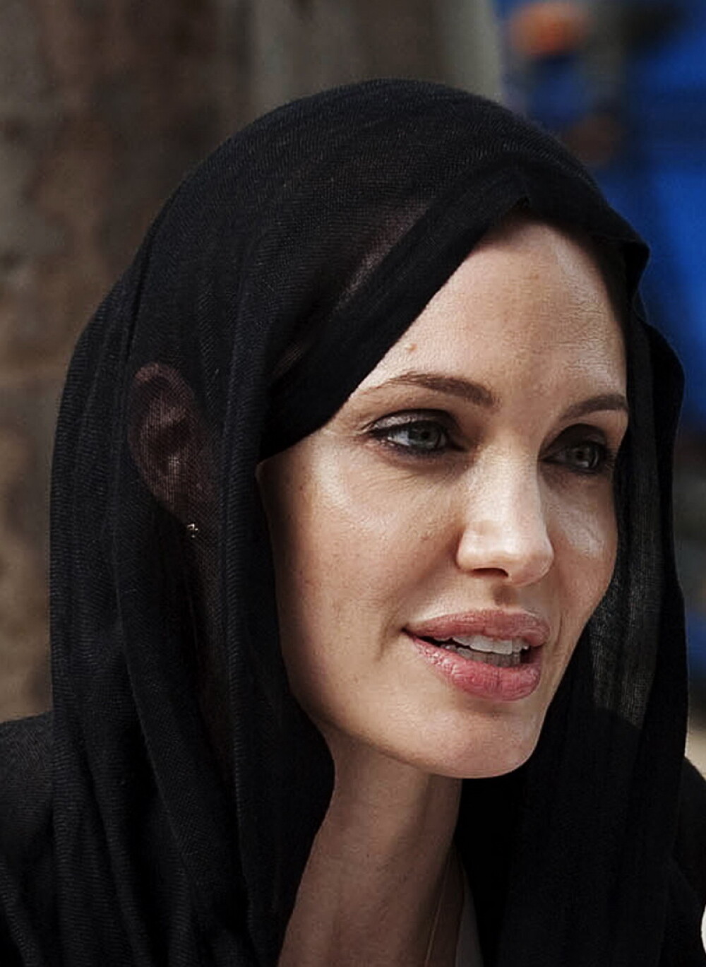 National Enquirer: Angelina Jolie sufera de o boala mortala. Are ficatul terminat - Imaginea 3