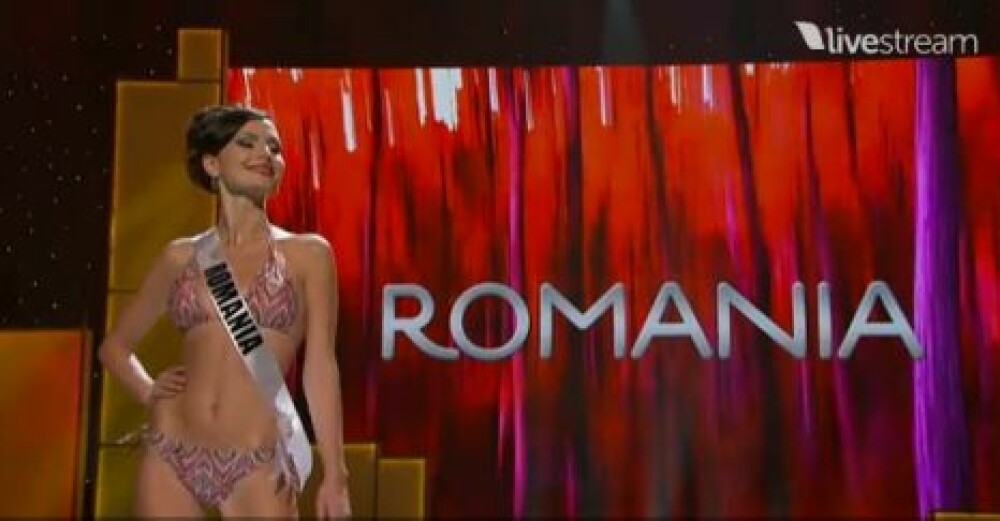 GALERIE FOTO. Larisa Popa a luat premiul pentru cea mai eleganta prezenta la Miss Univers 2011 - Imaginea 3