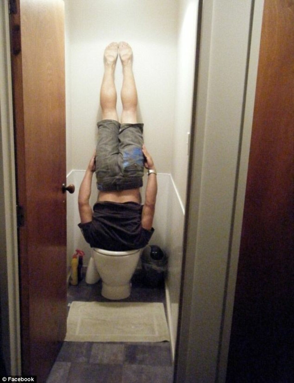 GALERIE FOTO. Nu trageti apa. Noua moda de “planking” face ravagii pe Internet - Imaginea 6