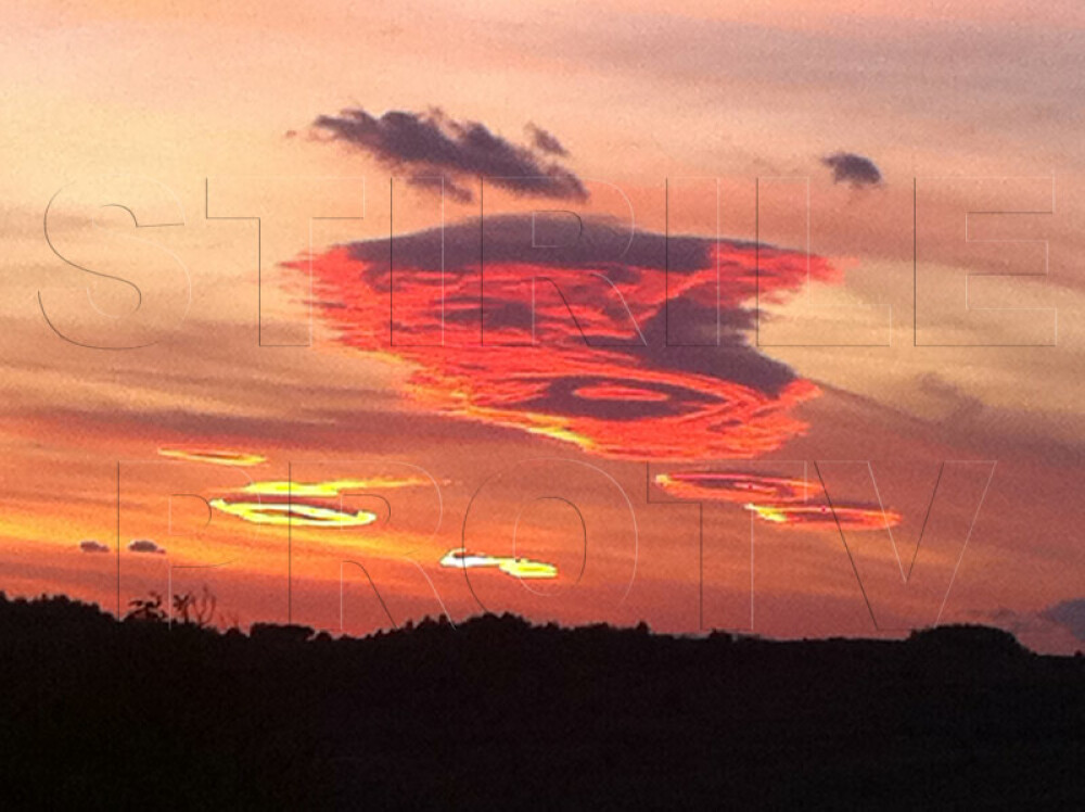 UPDATE: Spectacol pe cer in doua judete din Romania. Formele spectaculoase oferite de nori - Imaginea 8