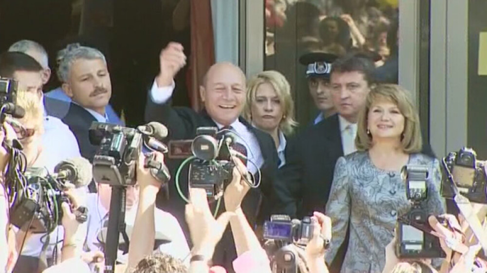 Cum a decurs cea mai frumoasa zi din viata fiicei Presedintelui. Imagini de la nunta Elenei Basescu - Imaginea 3