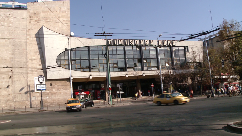 Gara de Nord din Timisoara arata ca dupa bombardament.CFR nu poate face decat lucrari de cosmetizare - Imaginea 8