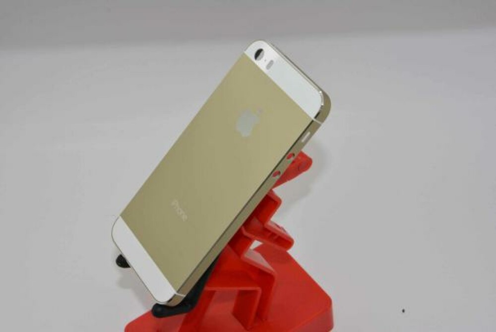 iPhone 5S si iPhone 5C au fost lansate. Ce specificatii au telefoanele si cand ajung in Romania - Imaginea 2