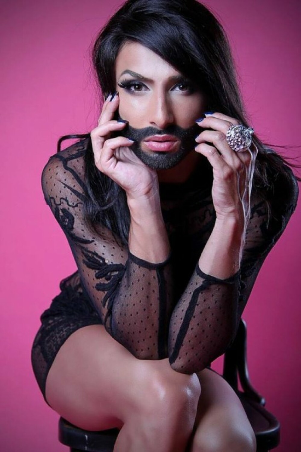 Conchita Wurst a renunțat la imaginea cu care a câștigat Eurovision. Cum arată acum. Galerie foto - Imaginea 7
