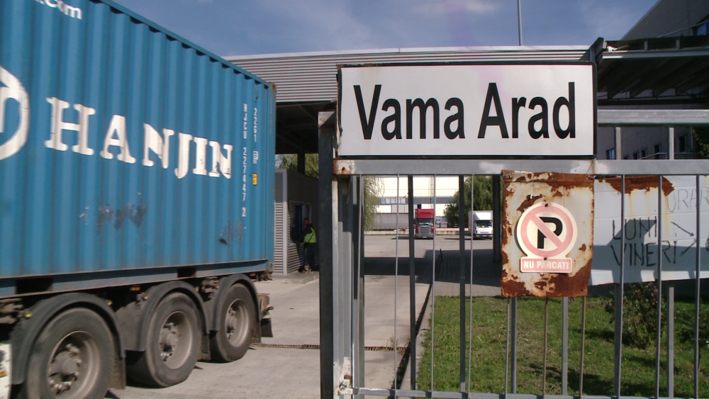 Au disparut 70 de tone de carburanti din incinta Vamii Arad. Autoritatile au intrat in alerta - Imaginea 1