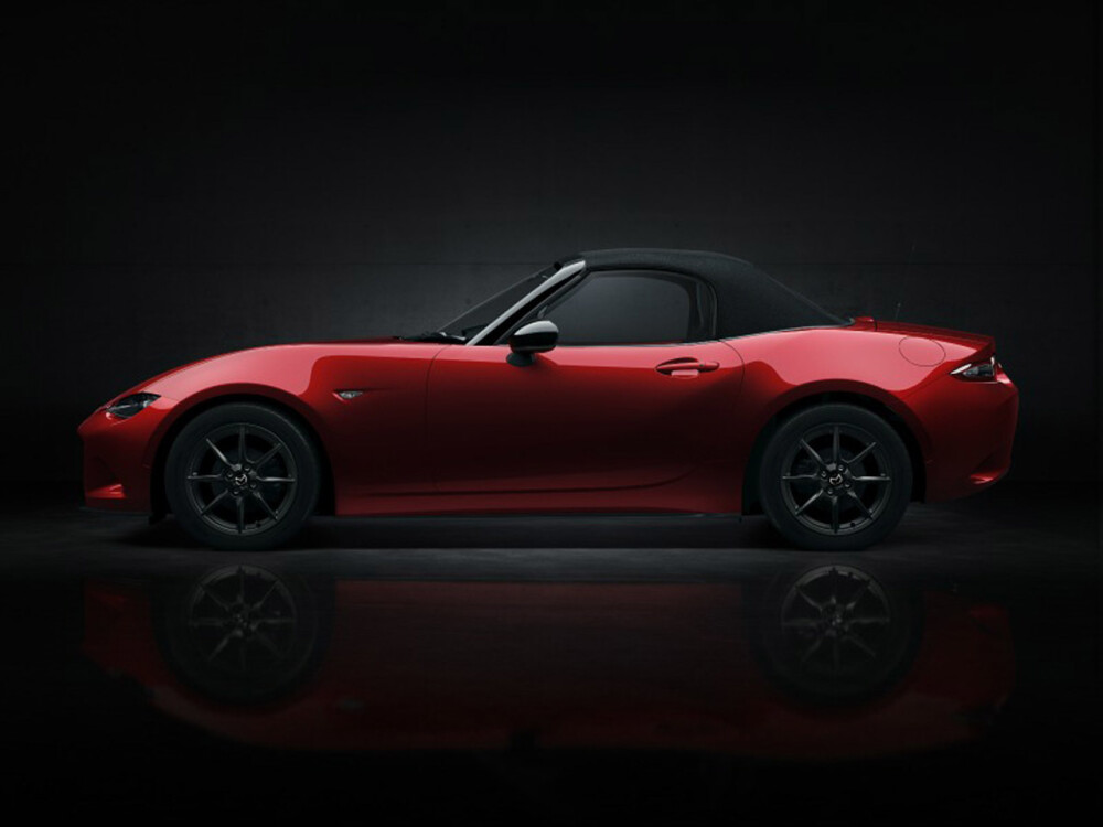 Primele poze oficiale cu noua Mazda MX-5 2014. Are motor de 1.8 litri, 125 de CP si costa 22.500 de euro - Imaginea 4