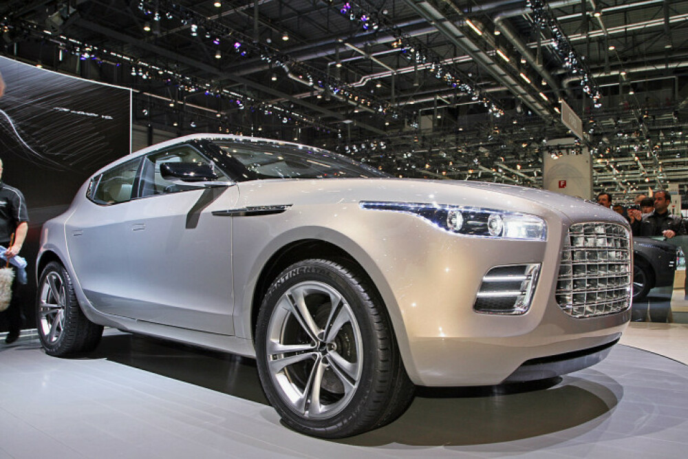 Rolls Royce lanseaza SUV. Primele imagini cu 