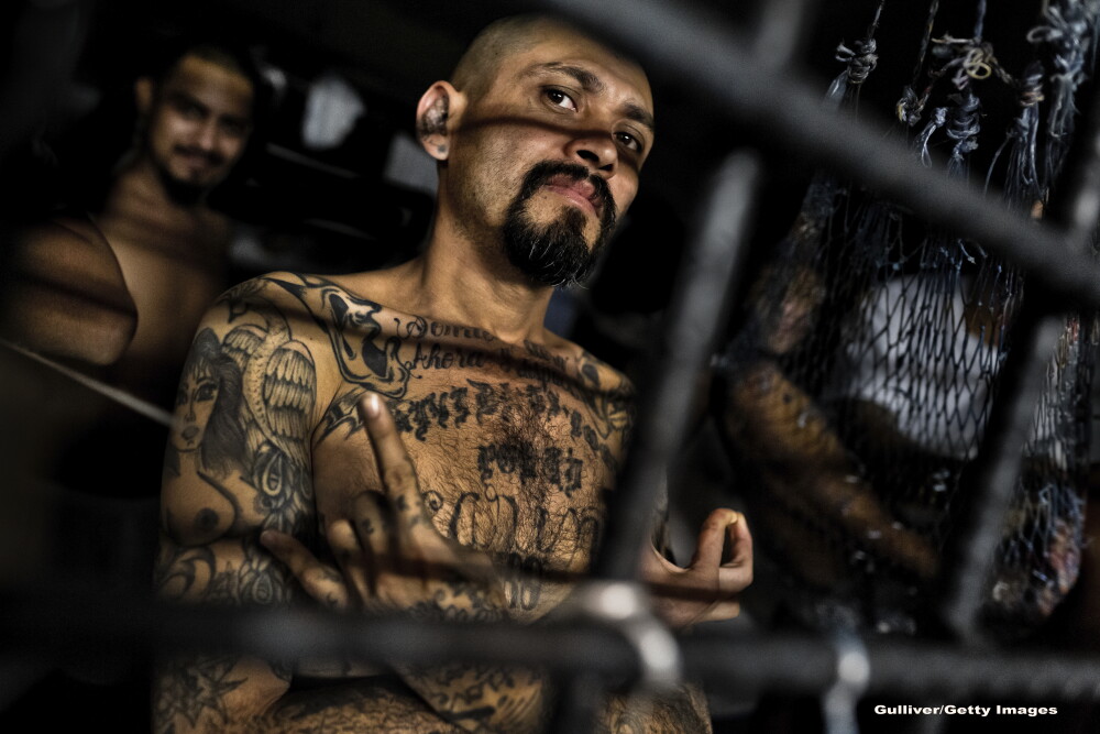 Membrii acestei bande de gangsteri din El Salvador sunt atat de violenti, incat au propria lor inchisoare. Ce este MS-13 - Imaginea 3