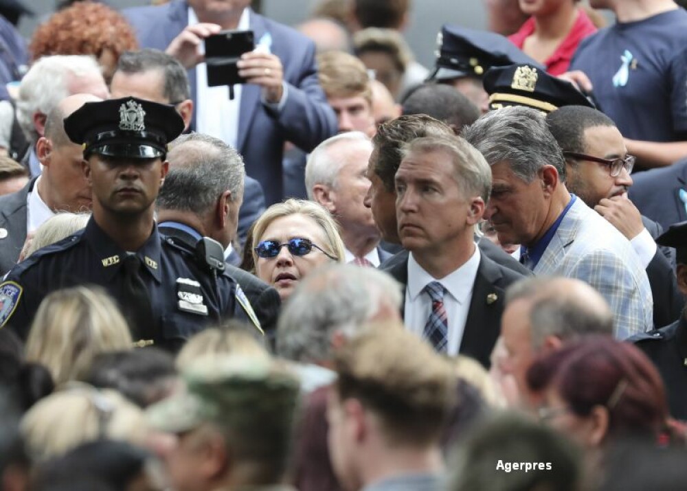 Hillary Clinton, la un pas sa lesine in timpul ceremoniilor dedicate victimelor de la 11 septembrie. Sufera de pneumonie - Imaginea 6