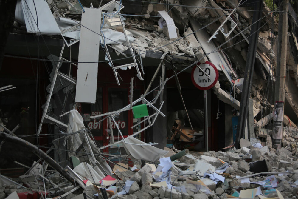 GALERIE FOTO cu efectele devastatoare ale cutremurului din Mexic, din 19 septembrie - Imaginea 17