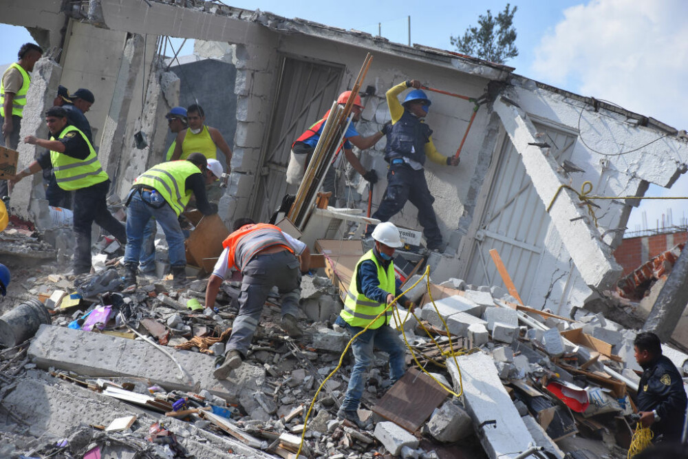GALERIE FOTO cu efectele devastatoare ale cutremurului din Mexic, din 19 septembrie - Imaginea 7