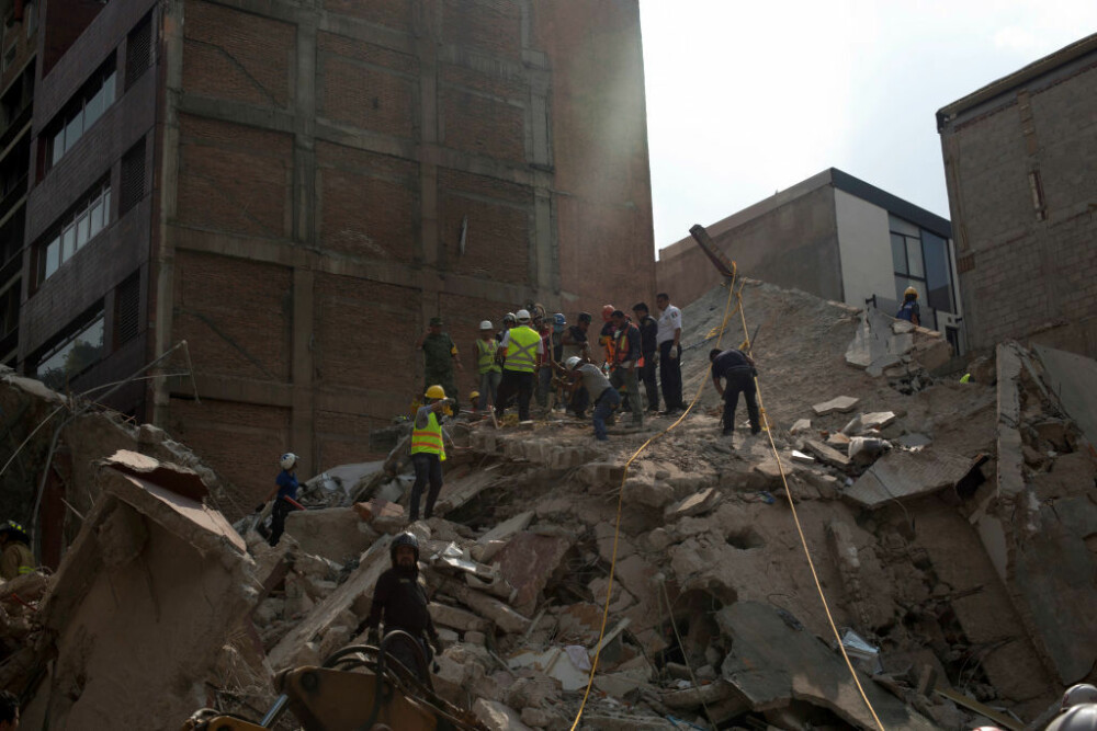 GALERIE FOTO cu efectele devastatoare ale cutremurului din Mexic, din 19 septembrie - Imaginea 3