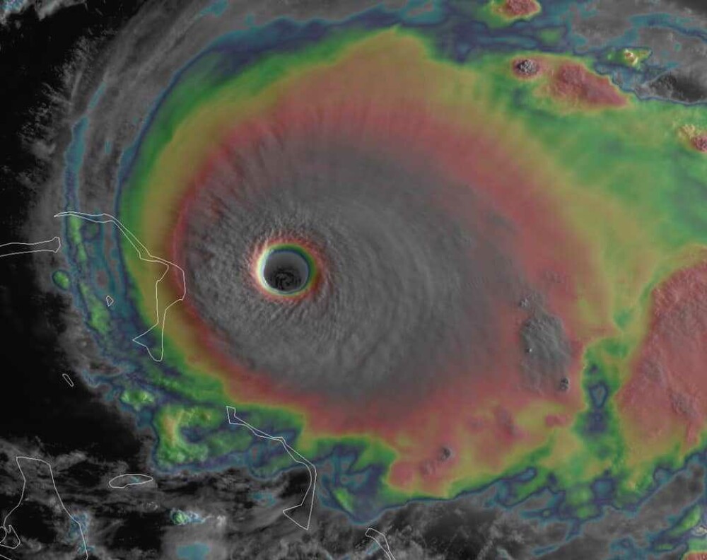 Uraganul Dorian, ridicat la categoria 5. Se așteaptă rafale de vânt de 260 km/h - Imaginea 3