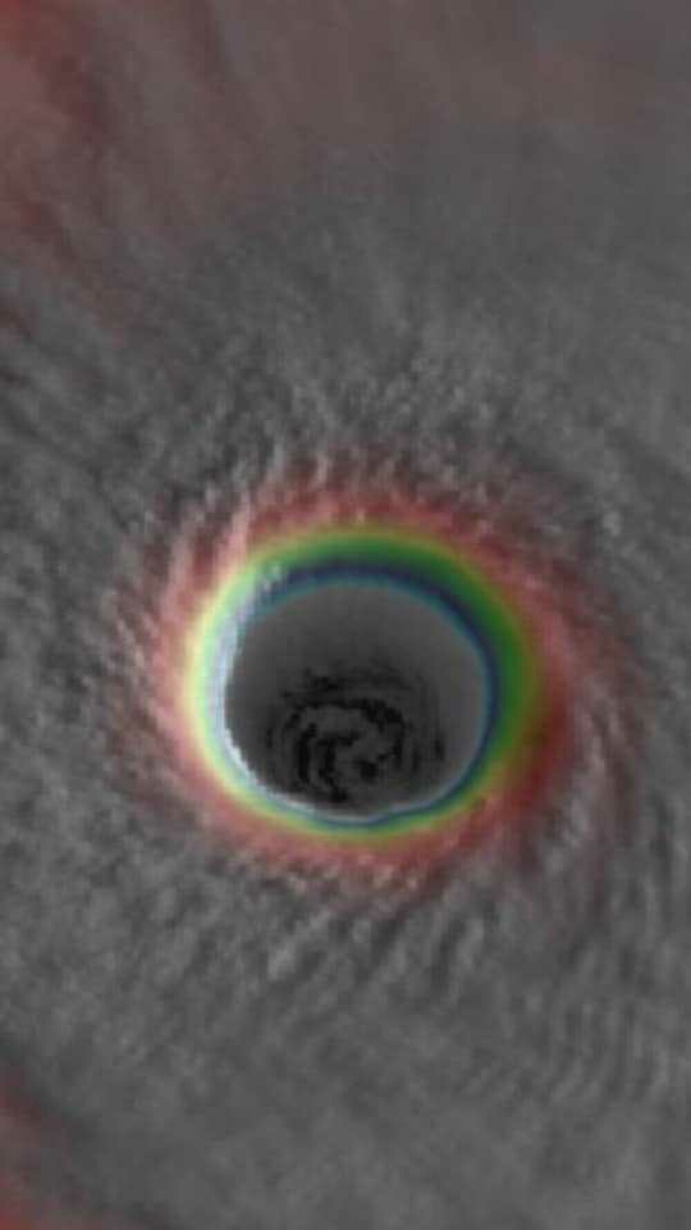 Imagini spectaculoase cu uraganul Dorian, de la NASA. Valurile ar putea atinge 6 m - Imaginea 4
