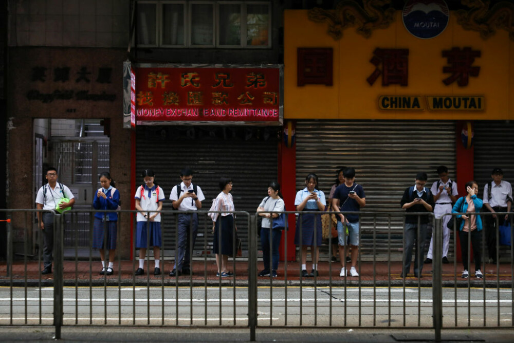 Cursuri boicotate în Hong Kong. Sute de elevi și studenți susțin protestele - Imaginea 3