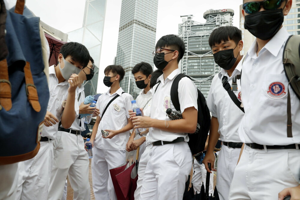 Cursuri boicotate în Hong Kong. Sute de elevi și studenți susțin protestele - Imaginea 5