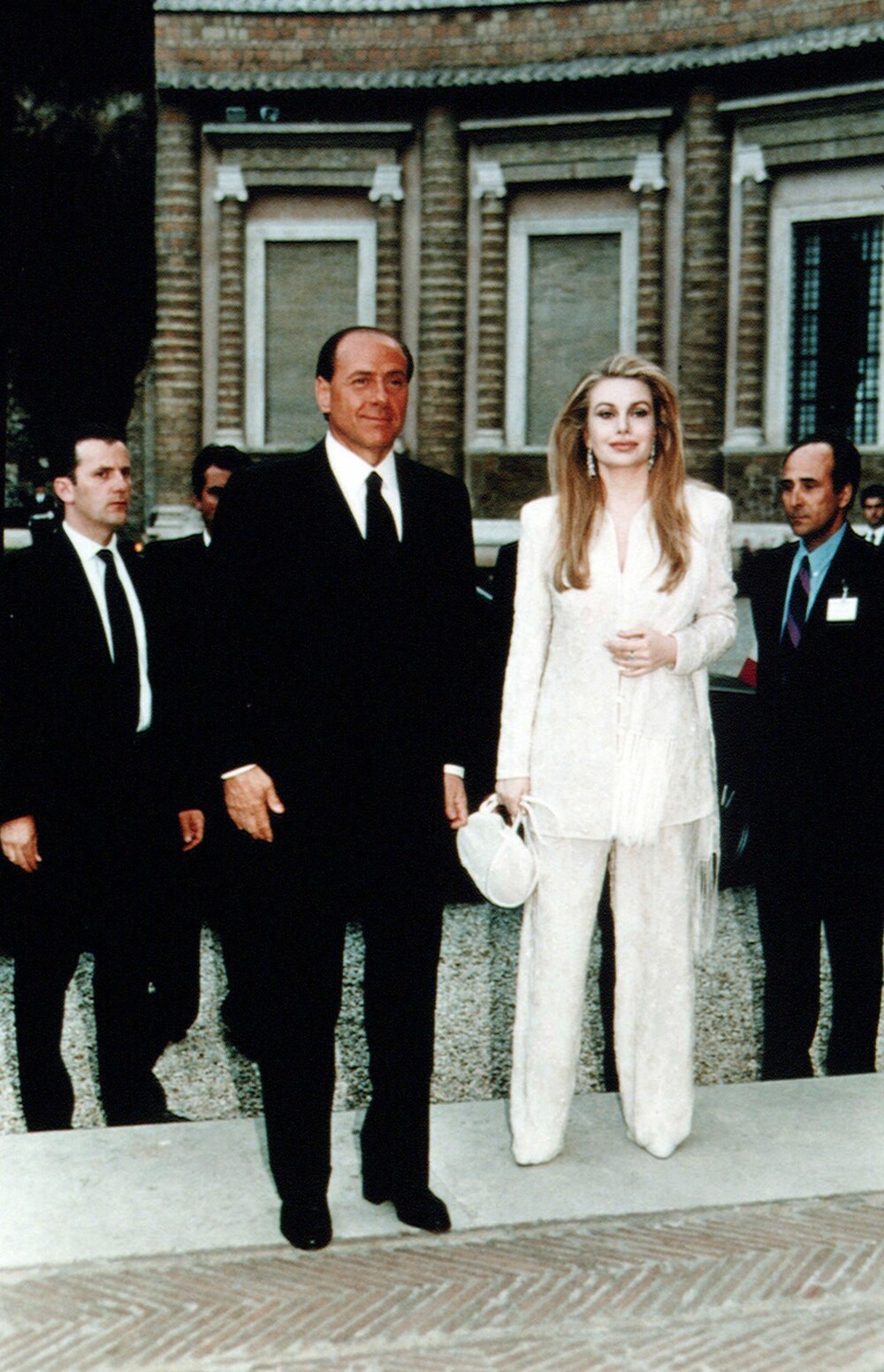Fosta soție a lui Silvio Berlusconi, obligată să îi dea înapoi 60 de milioane de euro FOTO - Imaginea 3