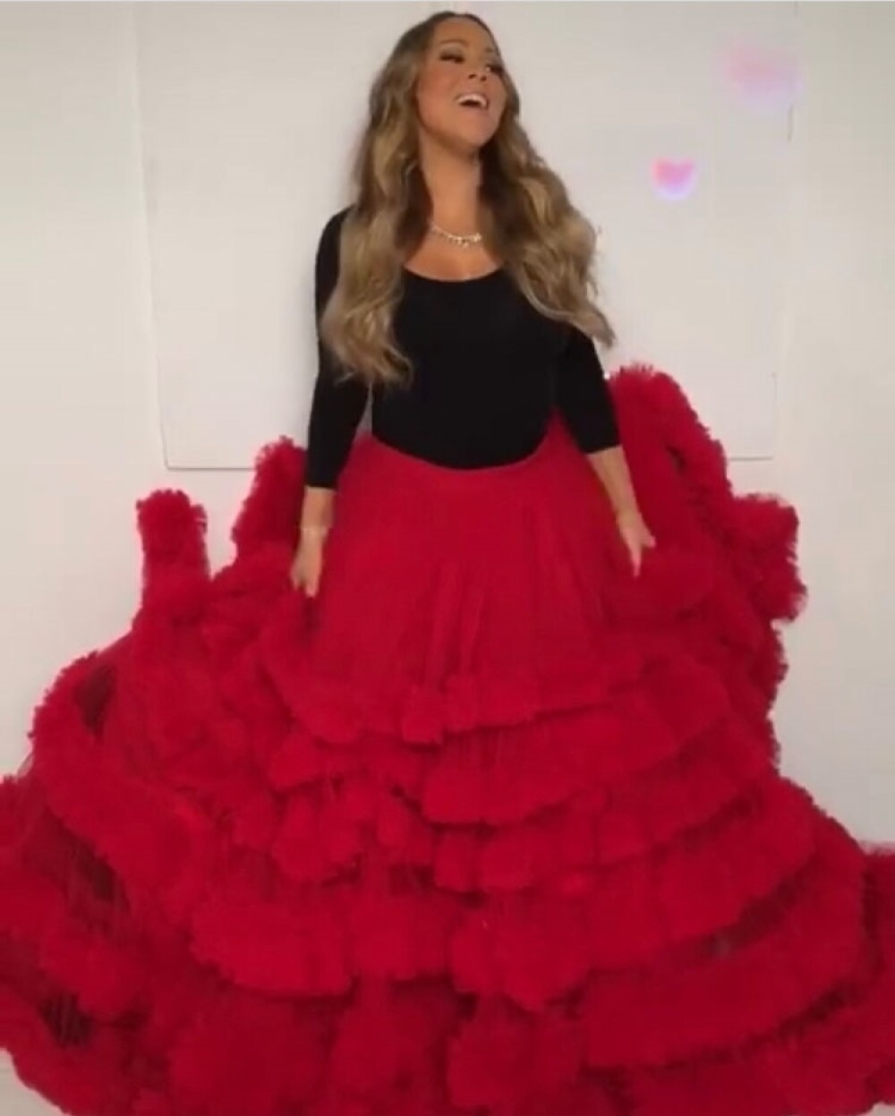 Cum arată Mariah Carey în costum de baie. Ar fi plătit 40.000 $ pe proceduri estetice - Imaginea 9
