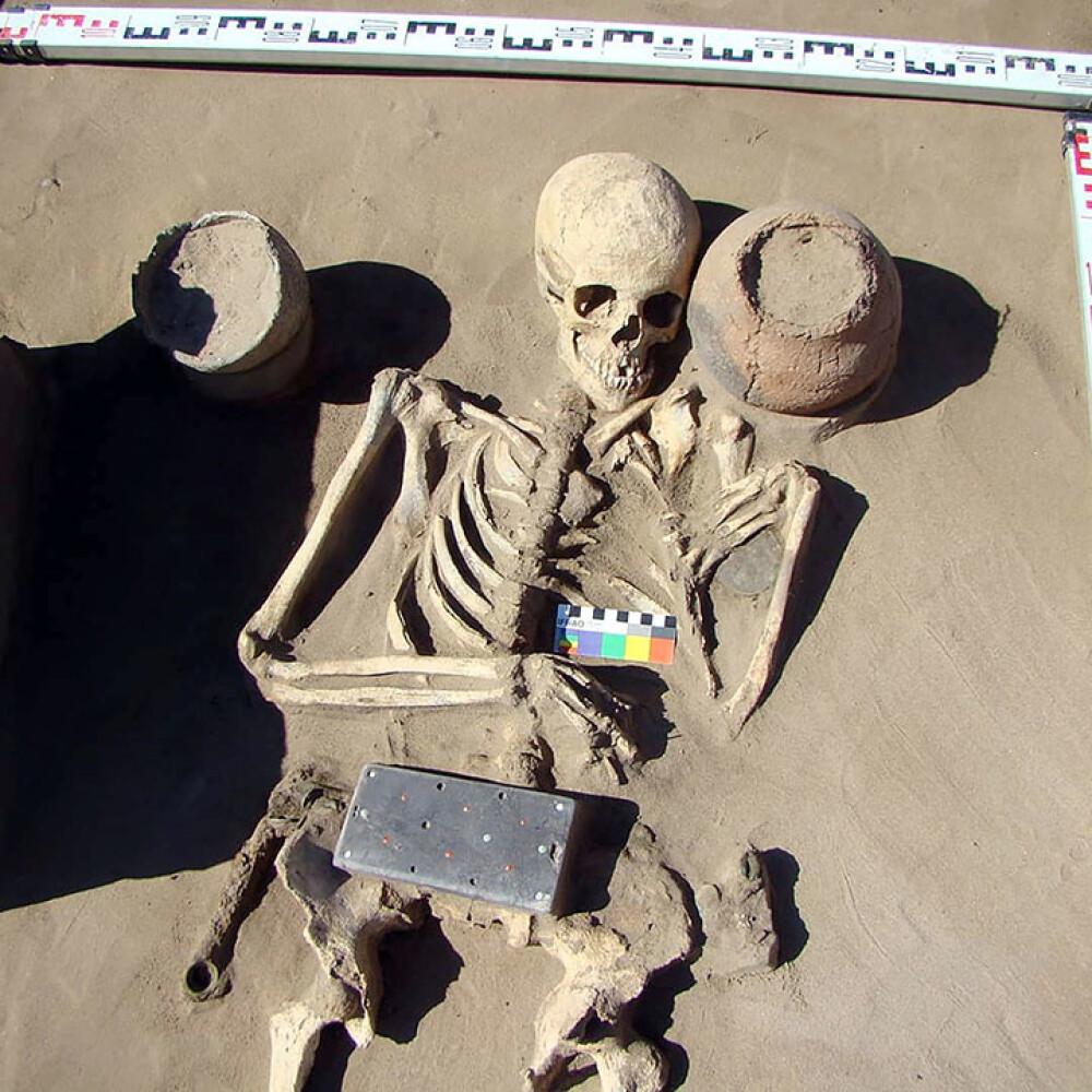 Obiectul misterios găsit într-un mormânt vechi de 2100 de ani din ”Atlantida Rusiei” - Imaginea 8
