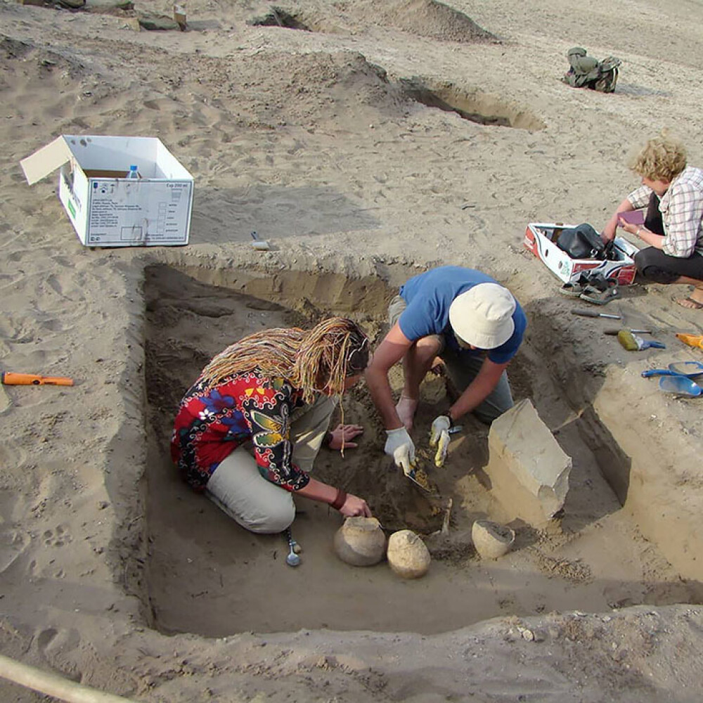Obiectul misterios găsit într-un mormânt vechi de 2100 de ani din ”Atlantida Rusiei” - Imaginea 11