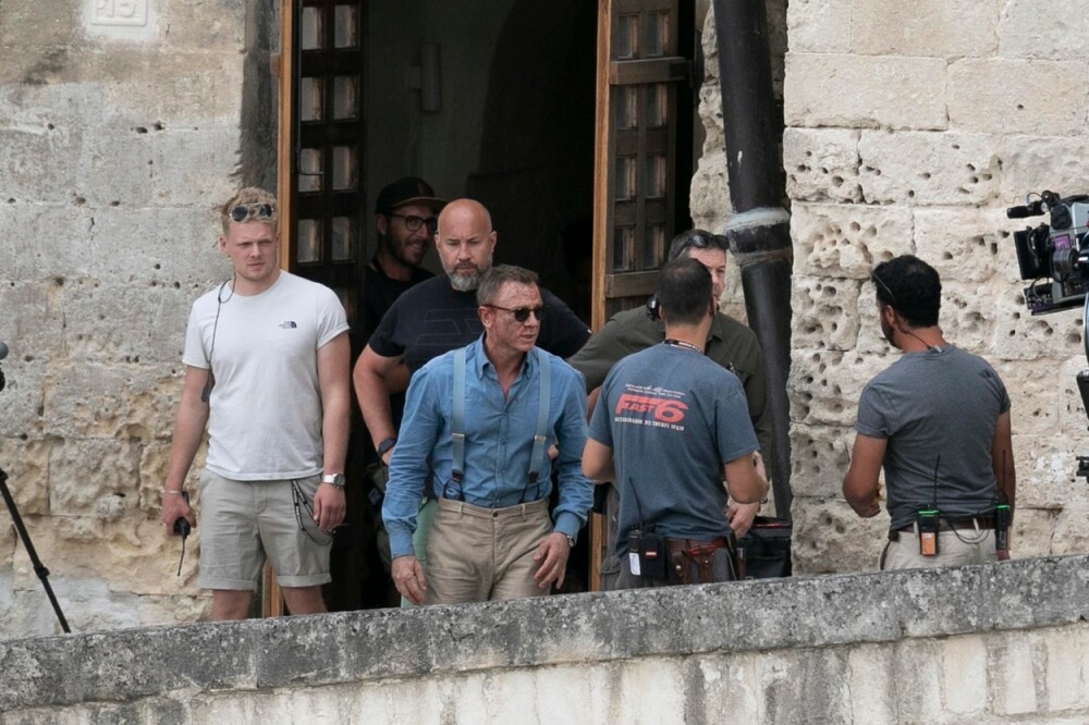 Daniel Craig, surprins la filmările pentru noul James Bond, în Italia. FOTO - Imaginea 3