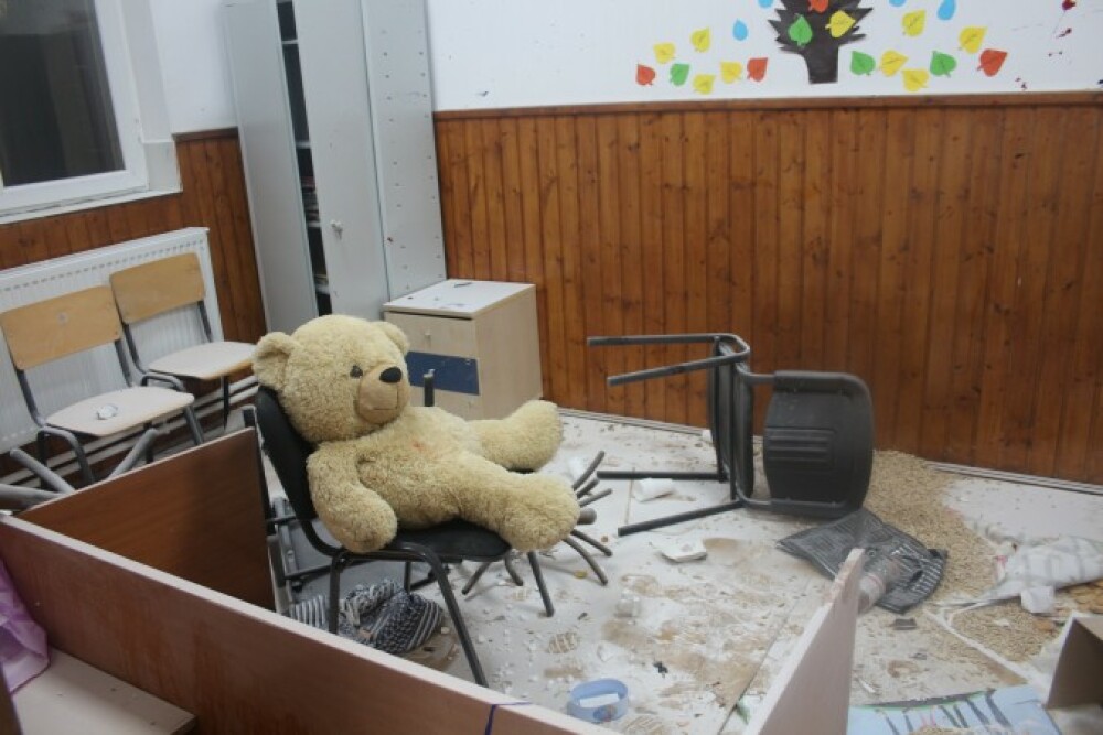 Trei băieți de 8, 9 și 10 ani au distrus o școală din Clejani. Explicația celor 3 - Imaginea 3