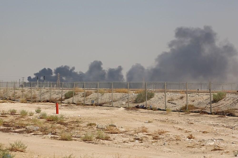 Atacul cu drone din Arabia Saudită: Producția de petrol mondială, afectată. SUA acuză Iranul, reacția Riadului - Imaginea 1