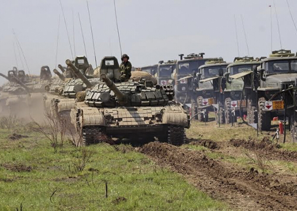 Rusia mobilizează 20.000 vehicule, 600 de avioane și 100.000 de militari. Pentru ce se pregătesc - Imaginea 2