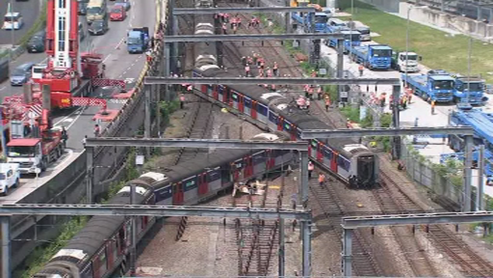 Tren deraiat în Hong Kong: sunt mai multe victime. VIDEO - Imaginea 1