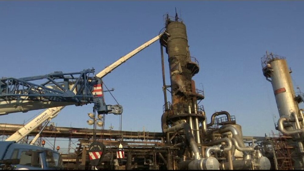 FOTO și VIDEO cu dezastrul provocat de drone la instalațiile petroliere ale saudiților - Imaginea 12