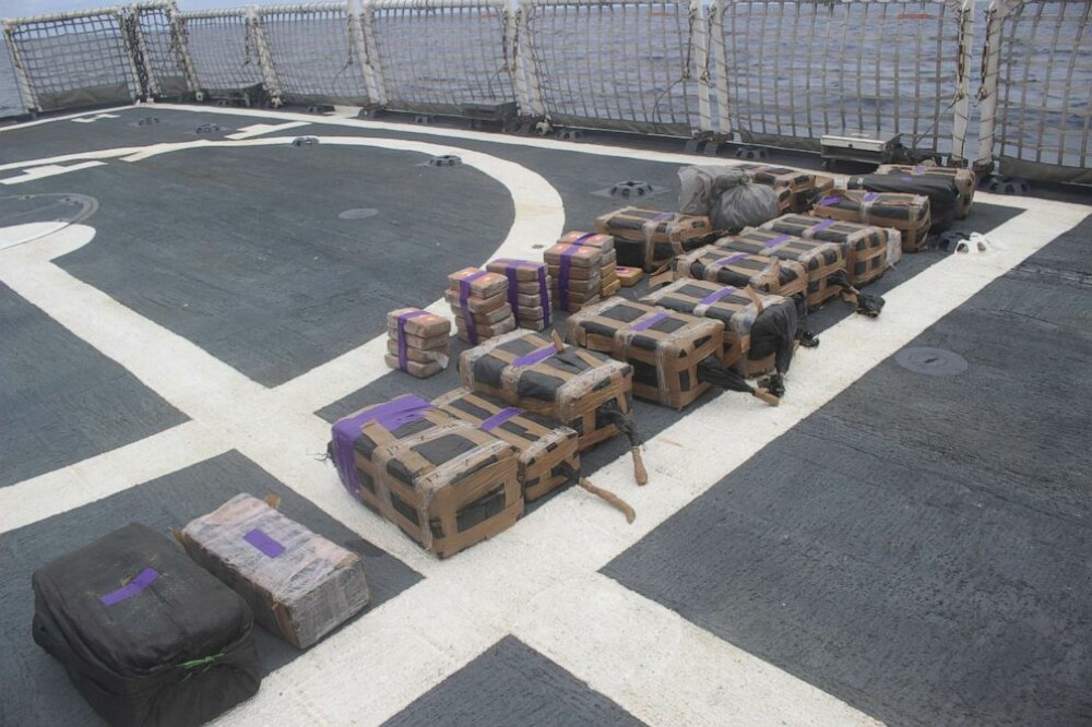 Cocaină de 165 de mil. €, găsită într-un submarin. De ce a aruncat Garda de Coastă 500 kg - Imaginea 2