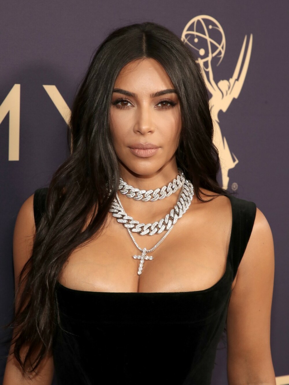 Kim Kardashian le promite femeilor că vor avea talia mult visată. Ce produs va lansa - Imaginea 1