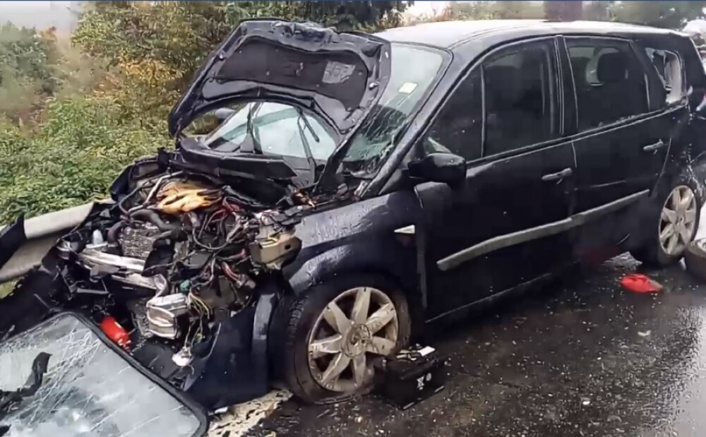 2 morți și 9 răniți în două accidente în care au fost implicate opt mașini, în Vâlcea - Imaginea 2