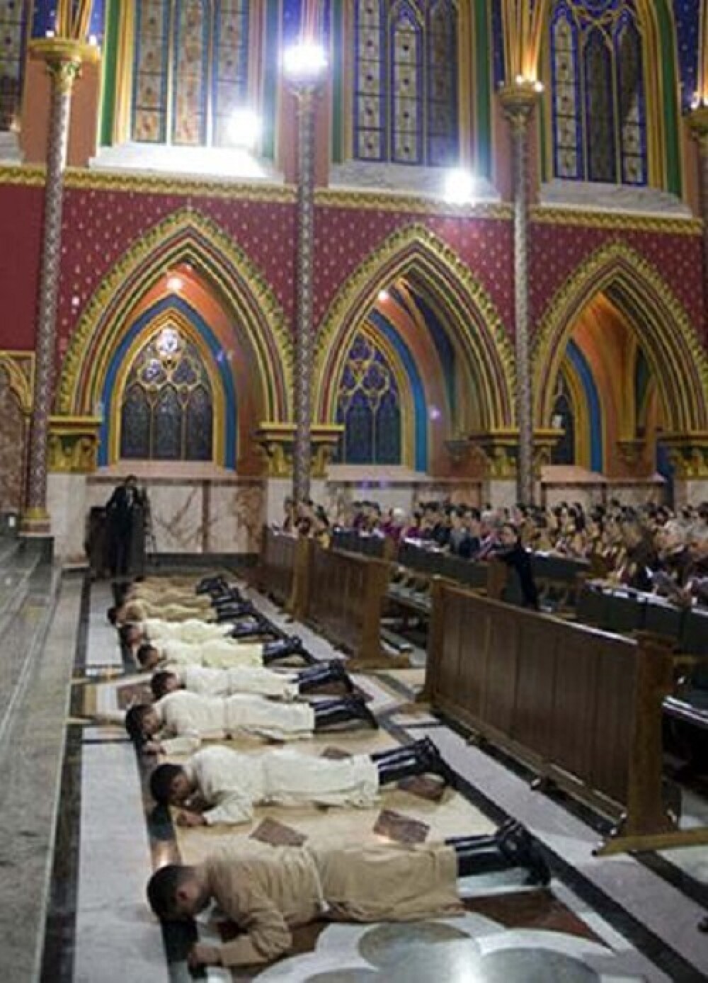Cult bizar, controlat de Vatican. Ce se întâmpla în timpul ședințelor de exorcizare - Imaginea 2