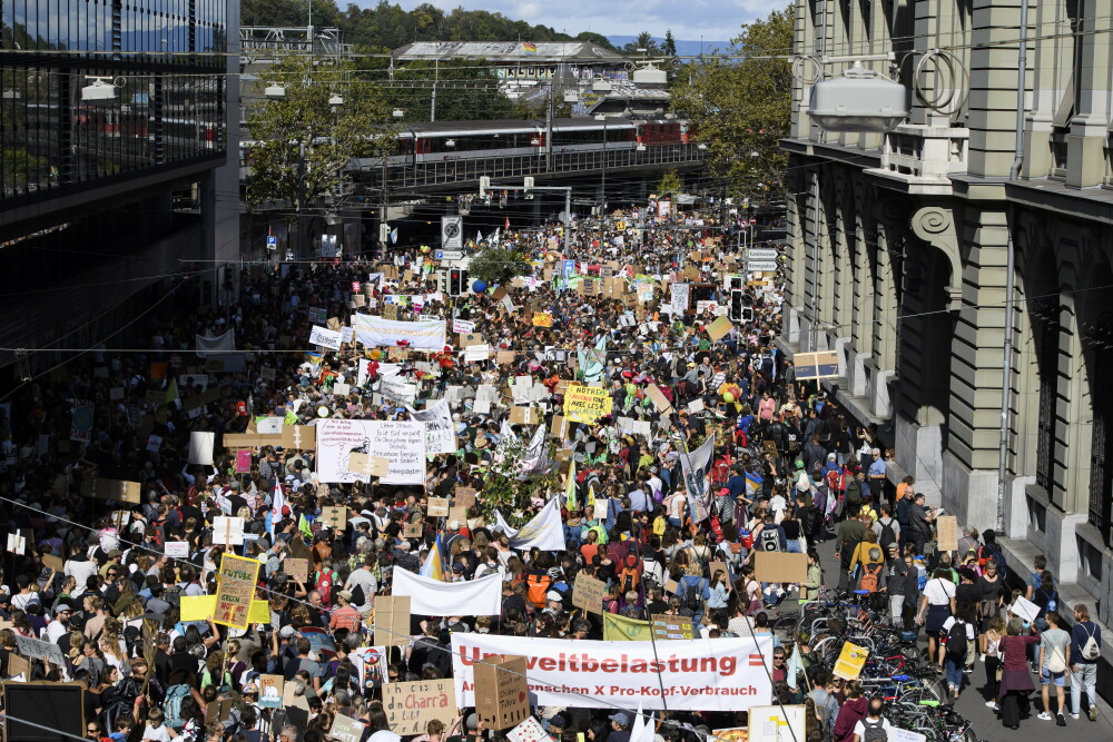 Manifestație pentru climă în Elveția. Peste 100.000 de persoane în stradă - Imaginea 2