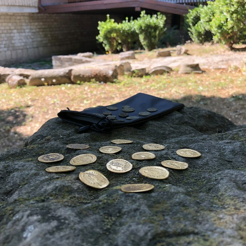 Zeci de monede din aur și bronz vechi de peste 1.500 de ani, descoperite în Bulgaria - Imaginea 2