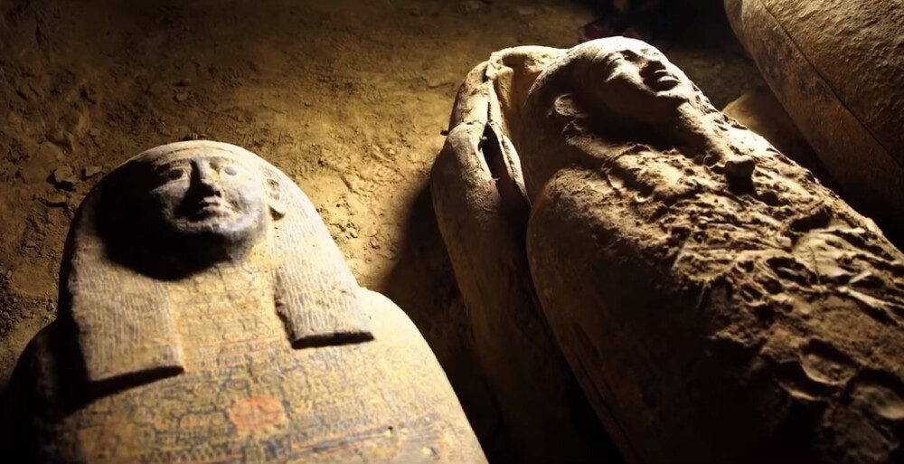 Arheologii au descoperit 13 sicrie misterioase într-o fântână din Egipt. Ce se află în ele. VIDEO - Imaginea 2