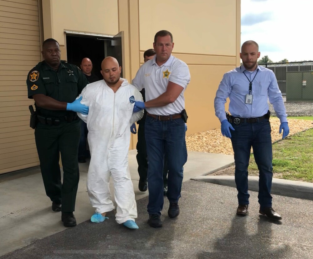 Un fost trăgător de elită a împuşcat mortal patru persoane în Florida, inclusiv un bebeluş - Imaginea 3