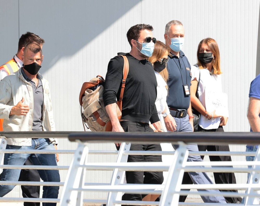 Ben Affleck şi Jennifer Lopez şi-au făcut apariţia împreună la Veneţia. GALERIE FOTO - Imaginea 2