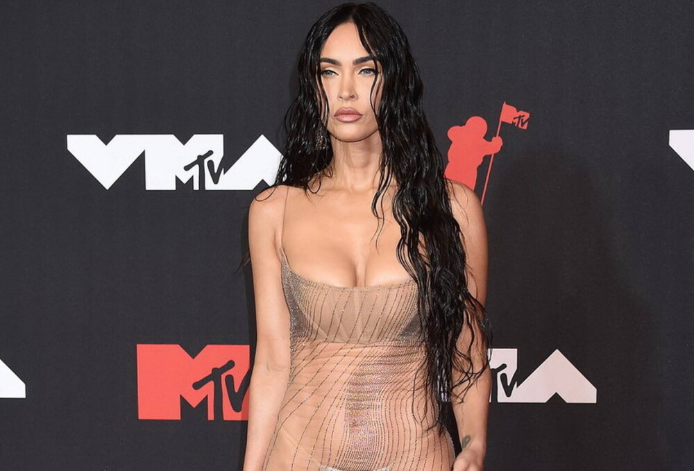 Megan Fox, în lenjerie intimă pe covorul roșu. Actrița a purtat o ținută complet transparentă. GALERIE FOTO - Imaginea 7