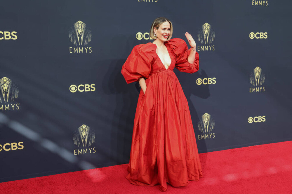 FOTO Premiile Emmy 2021. Ținutele care au atras cele mai multe priviri pe covorul roșu - Imaginea 6