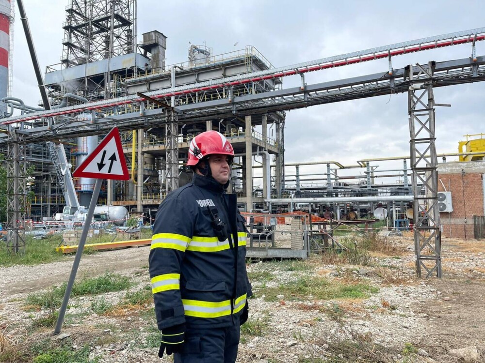 Incendiu la Rafinăria Petrotel-Lukoil din Ploiești. Localnicii au fost avertizați prin mesaj Ro-Alert - Imaginea 4