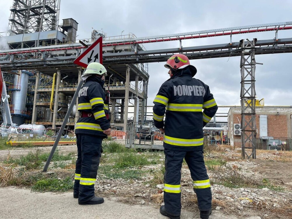 Incendiu la Rafinăria Petrotel-Lukoil din Ploiești. Localnicii au fost avertizați prin mesaj Ro-Alert - Imaginea 3