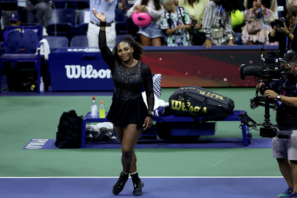 Serena Williams, în lacrimi după ultimul meci al carierei. A fost eliminată în turul al treilea, la US Open. GALERIE FOTO - Imaginea 1