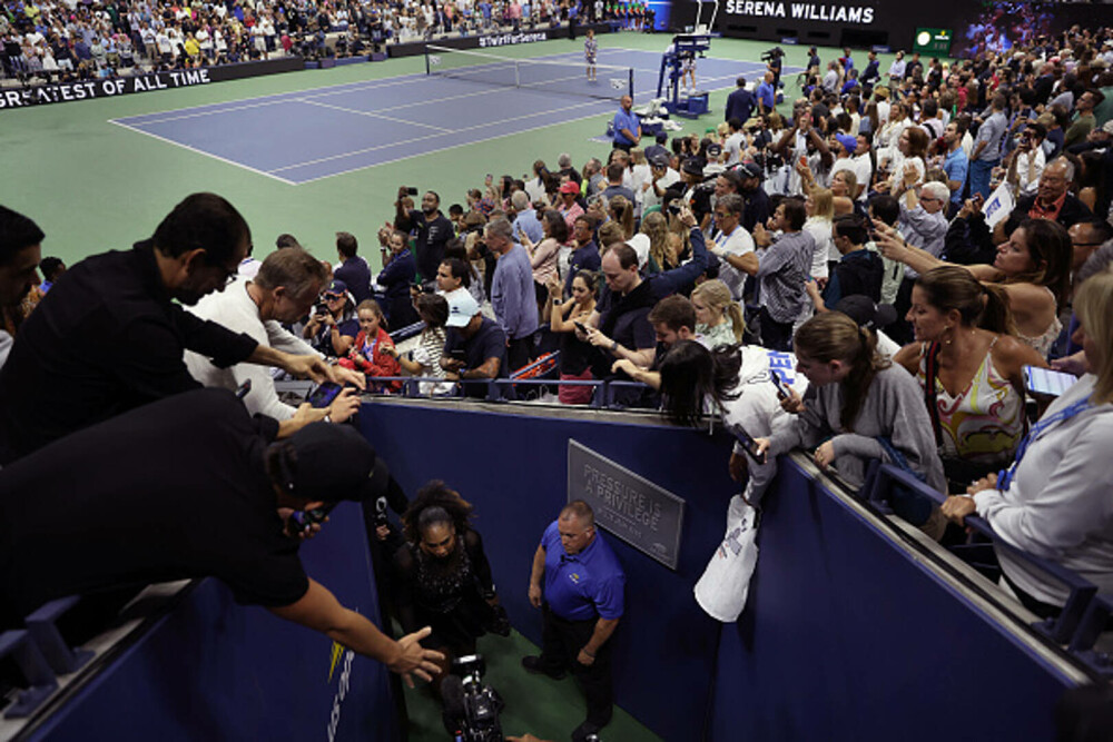 Serena Williams, în lacrimi după ultimul meci al carierei. A fost eliminată în turul al treilea, la US Open. GALERIE FOTO - Imaginea 16