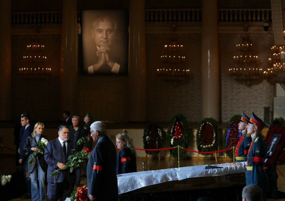 Mihail Gorbaciov a fost înmormântat la Moscova. Ultimul lider al URSS nu a avut parte de funeralii de stat. VIDEO - Imaginea 4