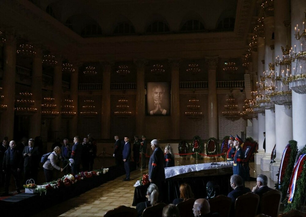 Mihail Gorbaciov a fost înmormântat la Moscova. Ultimul lider al URSS nu a avut parte de funeralii de stat. VIDEO - Imaginea 10