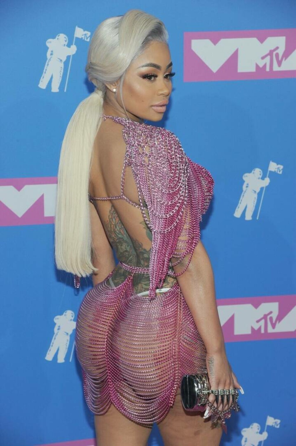 Mai mult dezbrăcate decât îmbrăcate, pe covorul roșu la MTV VMA | GALERIE FOTO - Imaginea 22