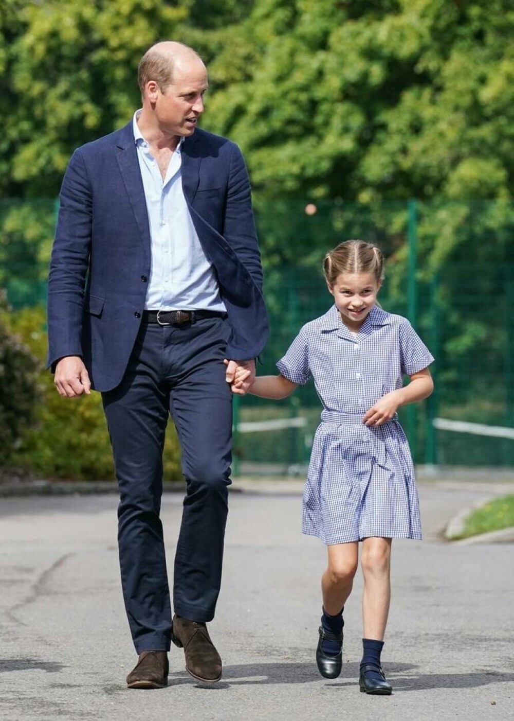 Copiii Prințului William și ai ducesei Kate Middleton au mers la noua lor școală. Cât este taxa anuală | GALERIE FOTO - Imaginea 9